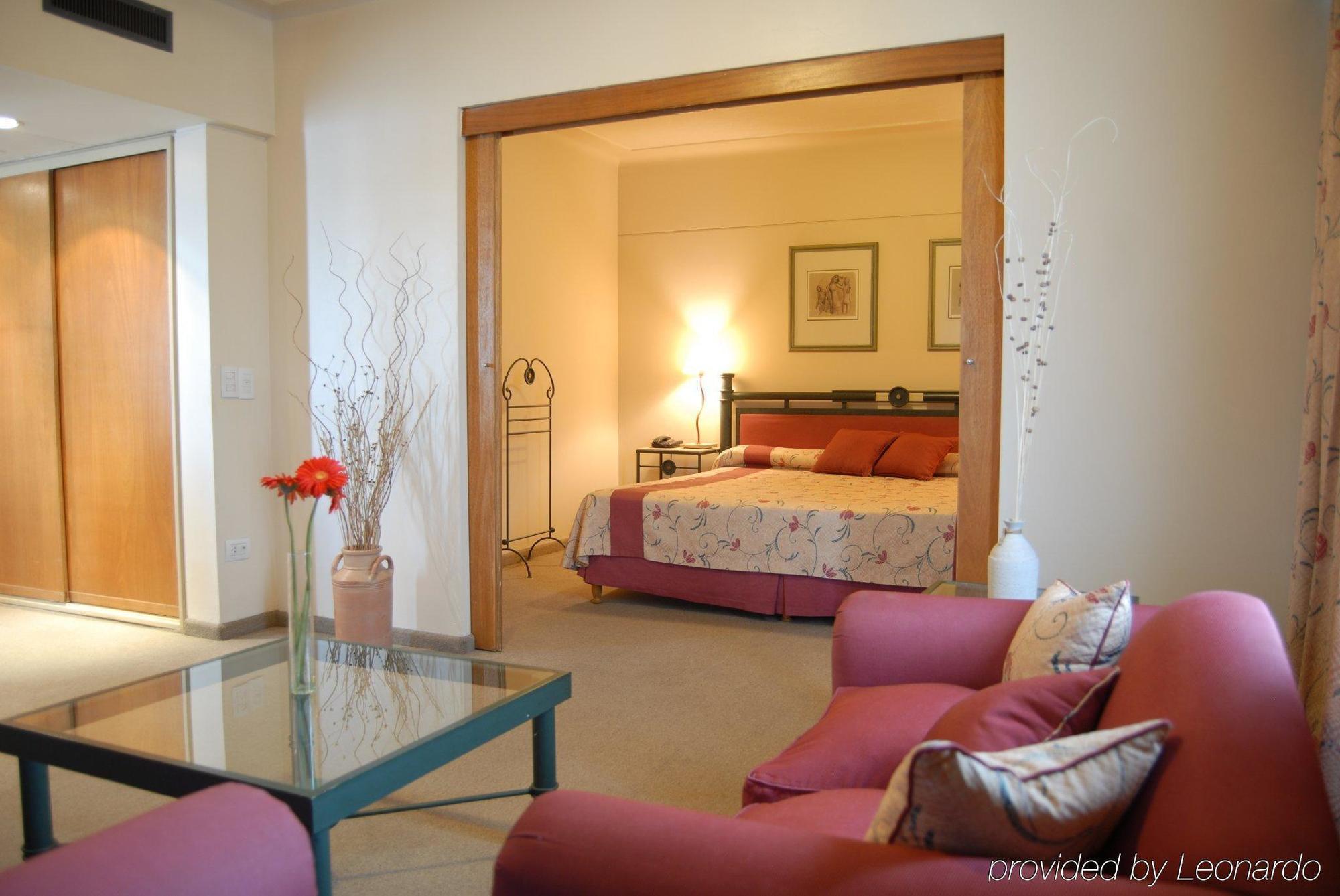 Hotel Raices Aconcagua Mendoza Bilik gambar
